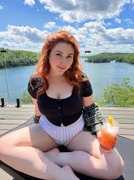 Isla Moon Nude Photos: The Latest Leaks - Truth or Fiction