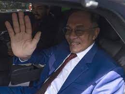 Anwar has been in politics since emerging as a fiery student activist in the. Anwar Ibrahim Latest News Videos Photos About Anwar Ibrahim The Economic Times Page 1