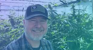 Cannabis Marketing & Branding Tipps mit Lance Lambert, CMO von Grove Bags