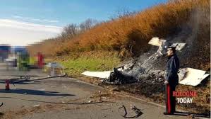 I seguenti campi non sono stati compilati correttamente: Aereo Ultraleggero Caduto Ad Argelato Morto Il Giovane Pilota