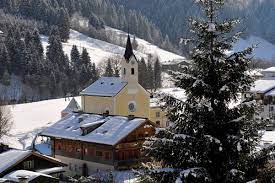 The openening times are provided by the ski resort kelchsau and can vary based on external conditions. Kelchsau