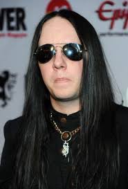 Joey jordison, one of the founding members of the heavy metal band slipknot, has died. Civ8omsa3wnd1m