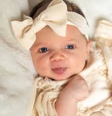 How to improve maternity photography skills?