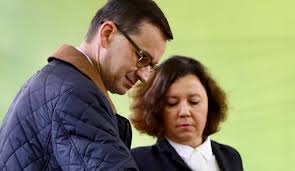 He is married to iwona morawiecka. Zona Mateusza Morawieckiego Kim Jest Iwona Morawiecka Zawod Wiek Zdjecia Kobieta Pl