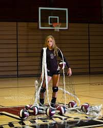 Senior Volleyball Player Mit Bildern Volleyball Bilder Mannschaftsfotos Volleyball Poster