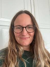 Emma Hagen's Instagram, Twitter & Facebook