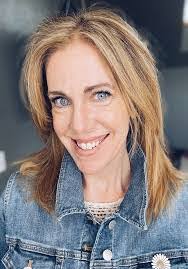 Tanya Archer's Instagram, Twitter & Facebook