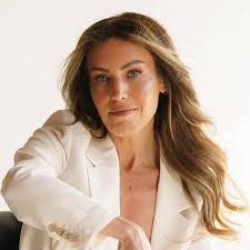 Ep 404: How Chicken Soup for the Soul Sold 500 Million Books with Patty  Aubery