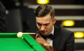 Die snooker wm 2020 ist der höhepunkt der saison. Deutscher Schiri Marcel Eckardt Bei Finale Der Snooker Wm