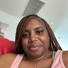 Congrats to KIPP Newark Collegiate Academy coach Darrin Davis! This Monday,  he received the “Phat Friend” Award from the All Stars Project of New  Jersey during their annual #MLKDay celebration. This award