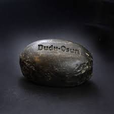 Maybe you would like to learn more about one of these? Dudu Osun Schwarze Seife Classic 25g 300501 025