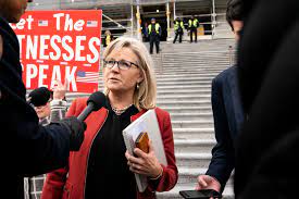 Liz cheney in 2019 credit: Liz Cheney Says She Won T Run For Senate In Wyoming The New York Times