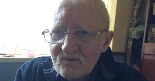 Family's tributes to 'legend' Hull docker who survived capsizing and vowed  never to return to sea