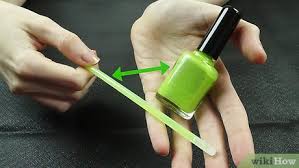 Sin embargo, es esencial cuidar de las uñas acrílicas. 3 Formas De Hacer Un Esmalte De Unas Que Brille En La Oscuridad