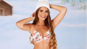 There were 11 contestants at the. Der Bachelor 2021 Das Sind Die Frauen Fur Junggeselle Niko Griesert Stern De