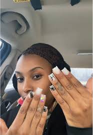 This took me a good 10 tries lol #pisces #pisces♓️ #piscesseason #nails  #nailsoftiktok #nail #nailart #februarybaby #februarypisces #shortnails  #shortnailsideas