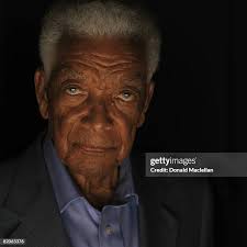 15 Photos & High Res Pictures