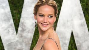 Jennifer lawrence dyes her hair after oscars win. Jennifer Lawrence Has Brown Hair Again After Oscar Win Photo Huffpost Life