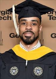 Danielle Mikell's Instagram, Twitter & Facebook