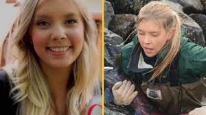 Student left paralysed after chiropractor 'snapped four arteries during a  routine visit for neck pain'