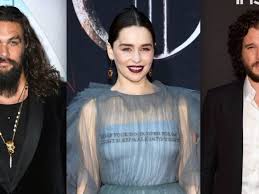 Jason momoa and emilia clarke have game of thrones reunion. Emilia Clarke Caught In Middle Of Kit Harington Jason Momoa Feud