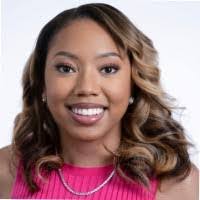 Ragan Collins's Instagram, Twitter & Facebook