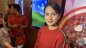 Maudy mengekspresikan kebahagiaannya lewat postingan di akun media sosial instagram. Curhat Maudy Ayunda Deg Degan Mau Kuliah Di Stanford