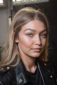 Daphne Decker's Instagram, Twitter & Facebook