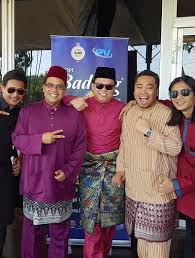 This is rumah terbuka tinsley aidilfitri 2011 by harristotle on vimeo, the home for high quality videos and the people who love them. Majlis Rumah Terbuka Aidilfitri Kopi Badang