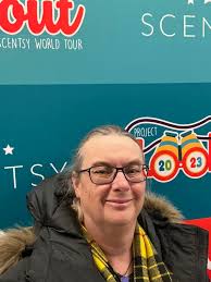 I have known Olivia Spangenberg for years from work! I'm the one to blame  for her scentsy addiction 🤪