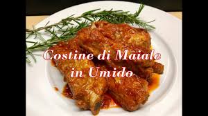 800 gr di costolette 2 pelati piccole 3 cucchiai di olio evo 2 spicchi di aglio mezzo bicchiere di. Costine Di Maiale In Umido Piatto Saporito Youtube