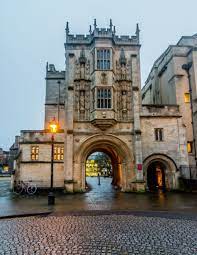 With a population of 463,400, it is the most populous city in south w. Bristol 068 Bristol England England Travel Bristol
