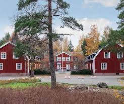 Sekitar 85% penduduk swedia tinggal di kawasan perkotaan. Swedia Jual Desa Bersejarah Seharga Rp 107 Miliar Dunia Tempo Co
