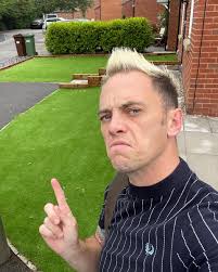 Garden Ninja: Lee Burkhill (@Garden_Ninja)