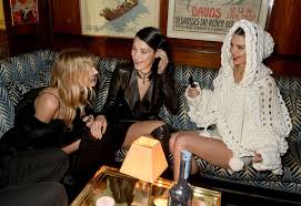 Bella hadid and stella maxwell leaving a hair salon in london on february 20, 2017. Bella Hadid Kendall Jenner Stella Maxwell Love Me 17 X Burberry Party 09 Gotceleb
