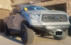 Бесплатный чертеж для lw3 tundra. 2018 Toyota Tundra Wheel Offset Aggressive 1 Outside Fender Suspension Lift 2 5 550667 Custom Offsets