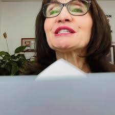 Monique Stratton's Instagram, Twitter & Facebook