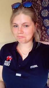 This took SO long to make 🤭 I look rough in most of them, but who cares  🤷🏼‍♀️ #headtwistchallenge #headtwist #lockdown #fyp #foryou #viral