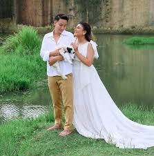 Meski kekasihnya itu berstatus duda dan memiliki anak, faradilla menerima pinangan bryan. Akhirnya Menikah Ini Perjalanan Cinta Regina Idol Dan Lucky Jayadi