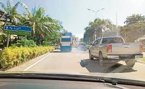 Kota kinabalu malesia si trova a 8343,60 km nord ovest dalla. Damaged Kk Signage A Danger To Motorists