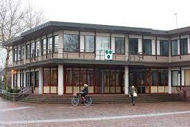 Deze buurtbus rijdt alleen op reservering. Verbouwing Gemeentehuis Oldebroek Pakt Een Stuk Duurder Uit Oldebroek Destentor Nl