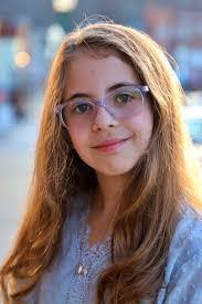 Chelsie Hanson's Instagram, Twitter & Facebook