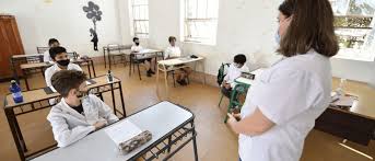 ¿alguien me puede decir si existe alguna expresión. La Suspension De Las Clases Presenciales Pone Mas Presion Sobre Las Tareas De Cuidado Que Realizan Mayoritariamente Mujeres Chequeado