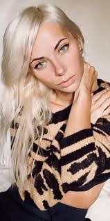 Merle Wolter's Instagram, Twitter & Facebook