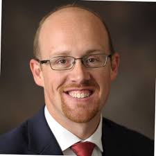 After two years in Busey's Banking Leadership Development Program, I'm  happy to share that I'm starting a new position as Portfolio Manager at  Busey in our Fort Myers, Florida location!