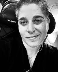 Danielle Colombo's Instagram, Twitter & Facebook