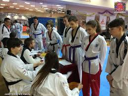 В тхэквондо на данный момент существует две основные. Chernyj Poyas