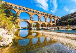 Find boundary map, population, demographics, climate change info and natural hazard risks. Visite Du Pont Du Gard Et Des Villages De Baux De St Remy De Provence