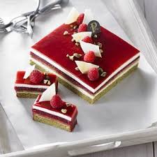 Gateau Framboises Pistaches Chocolat Blanc 2 Gateaux Et Desserts Patisserie Recette Dessert