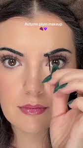 Autumn Plum Makeup Tutorial for Easy Everyday Looks